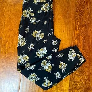 Maurices Floral Bengaline Pant L-Short